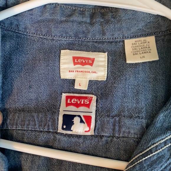 Original ‘Cubs’ Baseball button down made by Levi’s - Picture 4 of 4